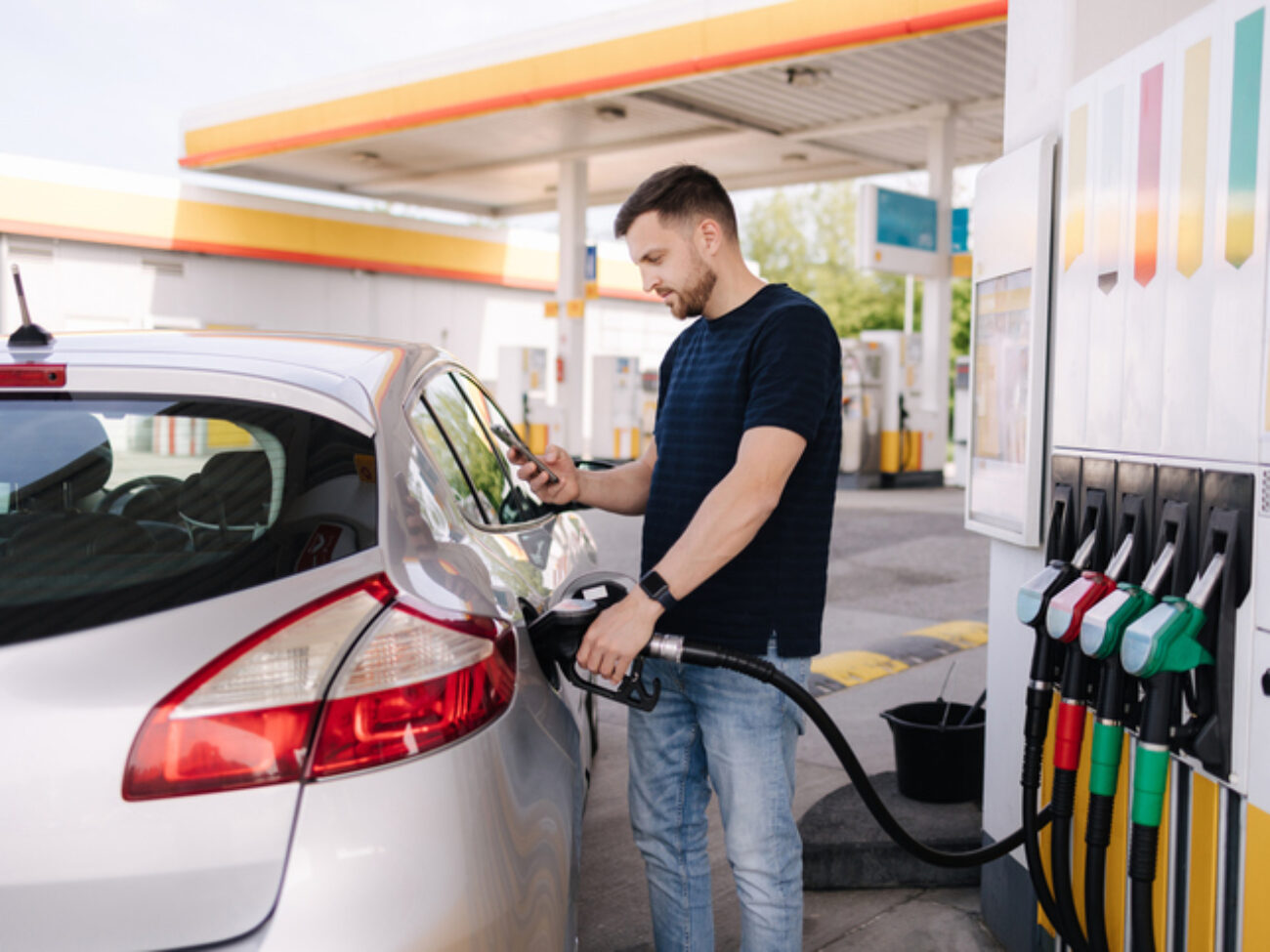 Nie wieder zu viel für Sprit zahlen: enerQuick zeigt dir den Weg zum günstigsten Tanken!